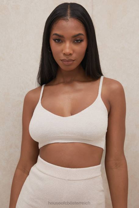 House of CB Kleidung Z26T779 Cremefarbenes flauschiges Strick-Crop-Top von Lorna